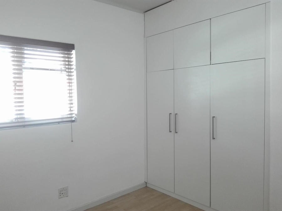 To Let 3 Bedroom Property for Rent in Sea Point Western Cape